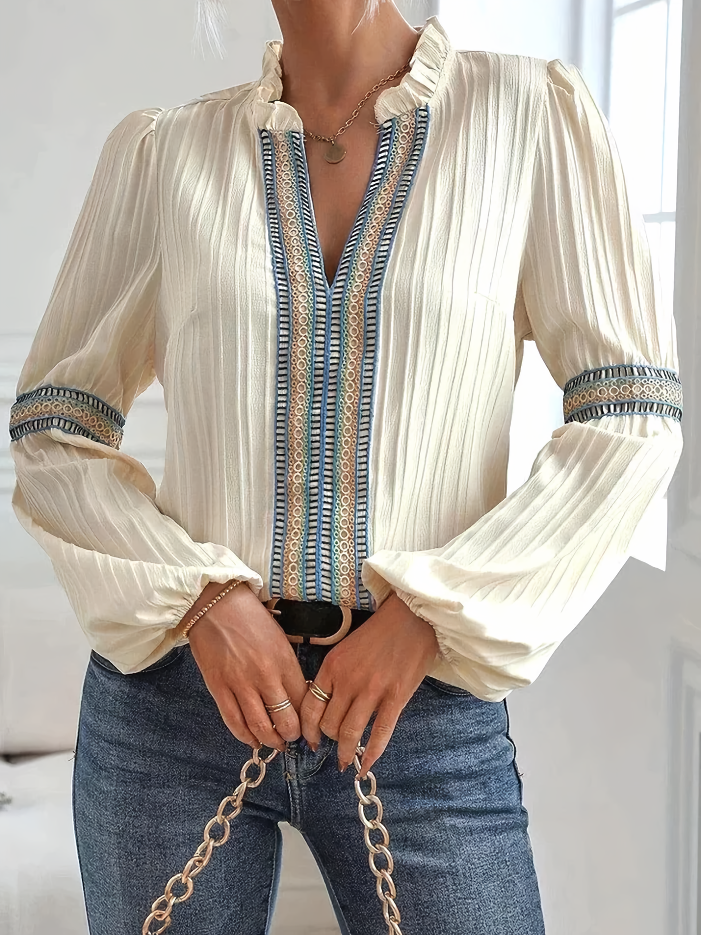 Elena | Wunderschöne Bluse mit V-Ausschnitt